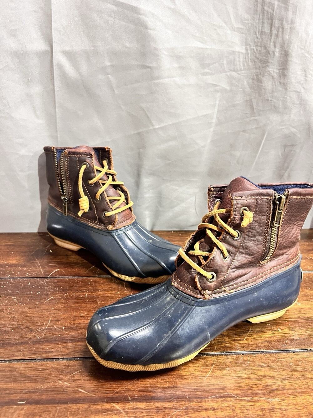 Sperry Top-Sider Saltwater Core boots in a brown and navy colorway Size 6 TG2034